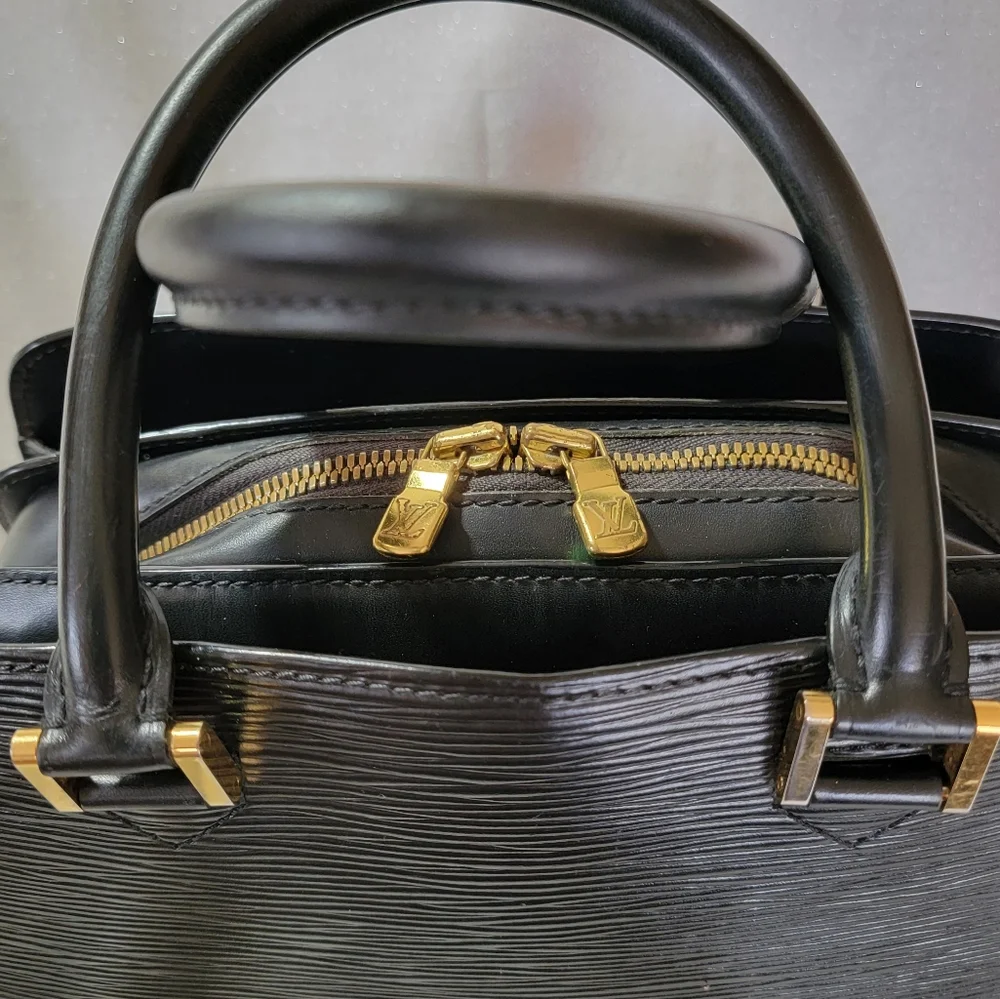Vintage LOUIS VUITTON Pont Neuf Handbag - Picture 10 of 12